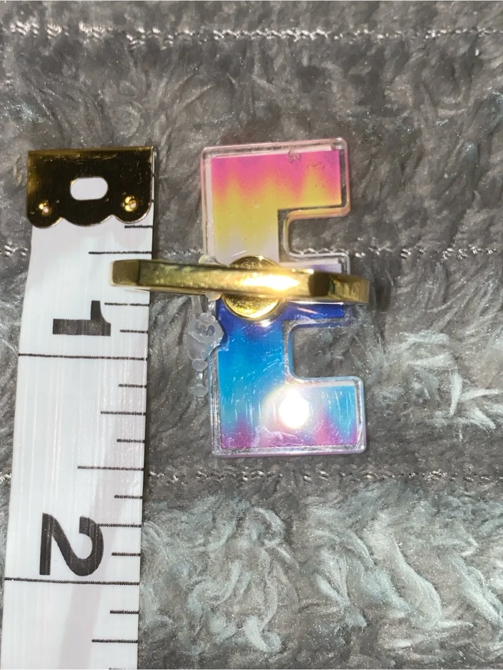 1-Popsocket Multicolor Acrylic Letter (E)